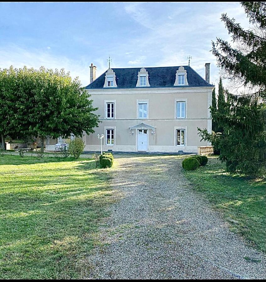 La Maladrie Bed & Breakfast Vouzailles Exterior foto