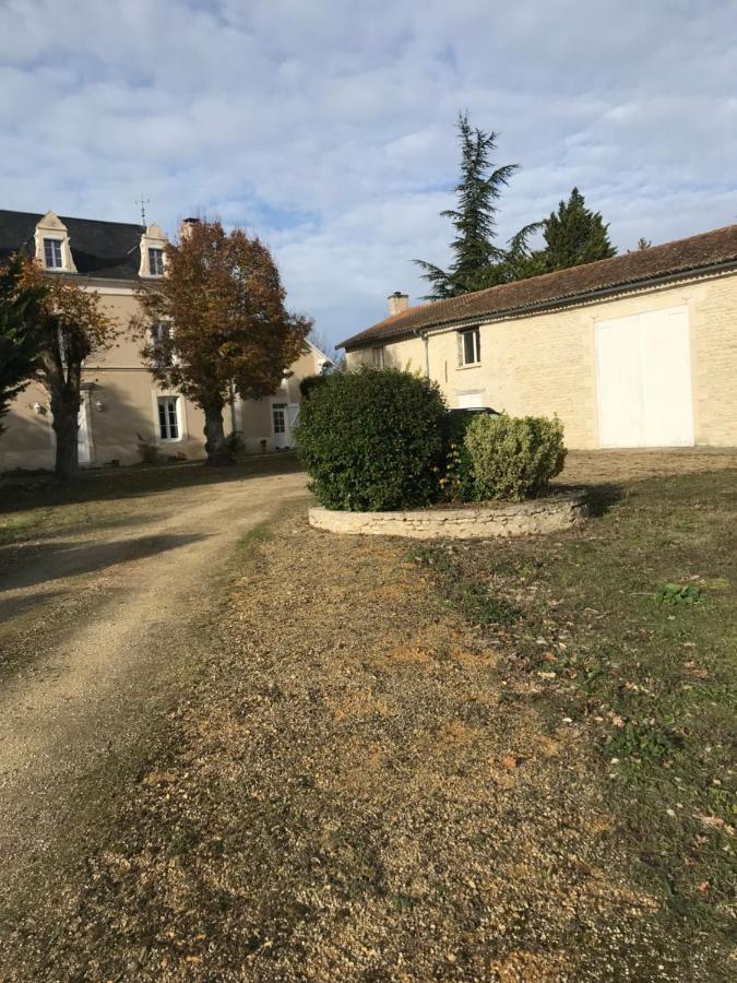 La Maladrie Bed & Breakfast Vouzailles Exterior foto